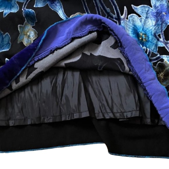 Telluride Clothing Co. Burnt velvet jewel coloured silk blend tank tunic top - Picture 6 of 16